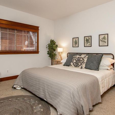 Modern Riverstone Condo With Grand Deck - Steps To Shops, Restaurants, Trails And River Coeur d'Alene Exterior foto